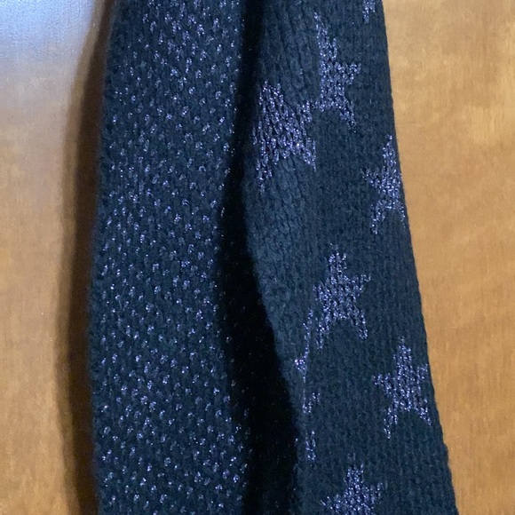 STEVE MADDEN- Black Scarf with Glittery Stars (75” long) 🆕 - Picture 3 of 6